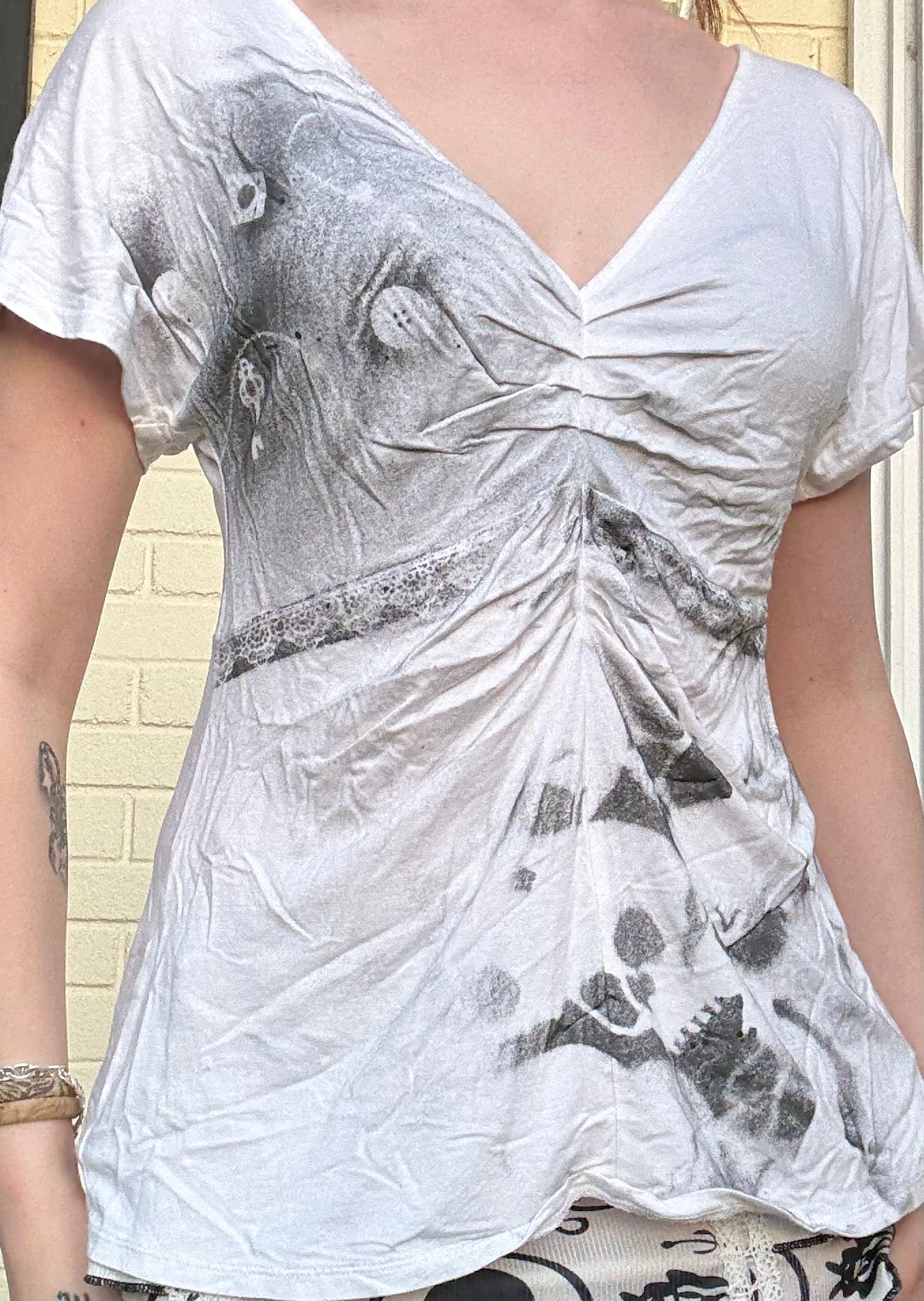 Handmade White Scrunch Skull Tee