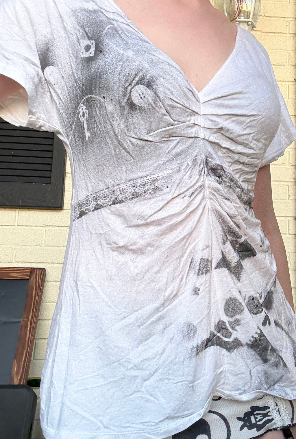 Handmade White Scrunch Skull Tee